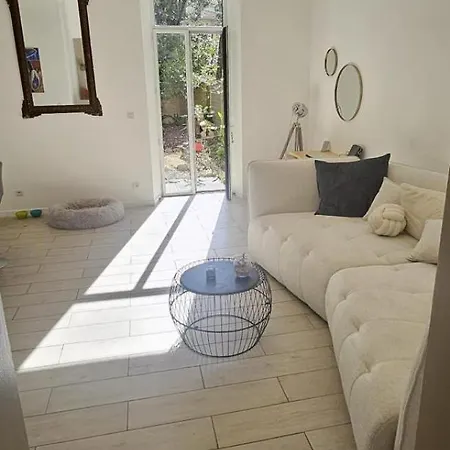 F3 Ground Floor, Hypercentre 2 Min From Palace *
