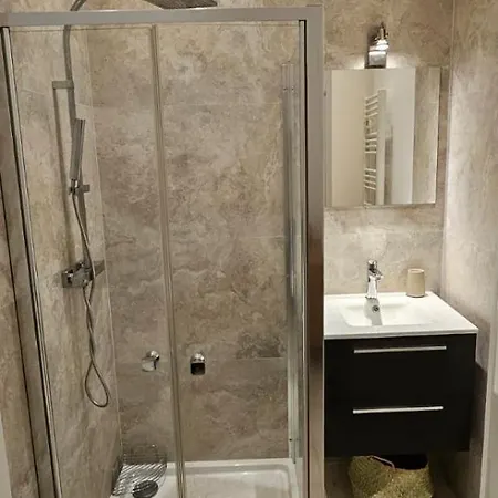 F3 Ground Floor, Hypercentre 2 Min From Palace Apartamento *